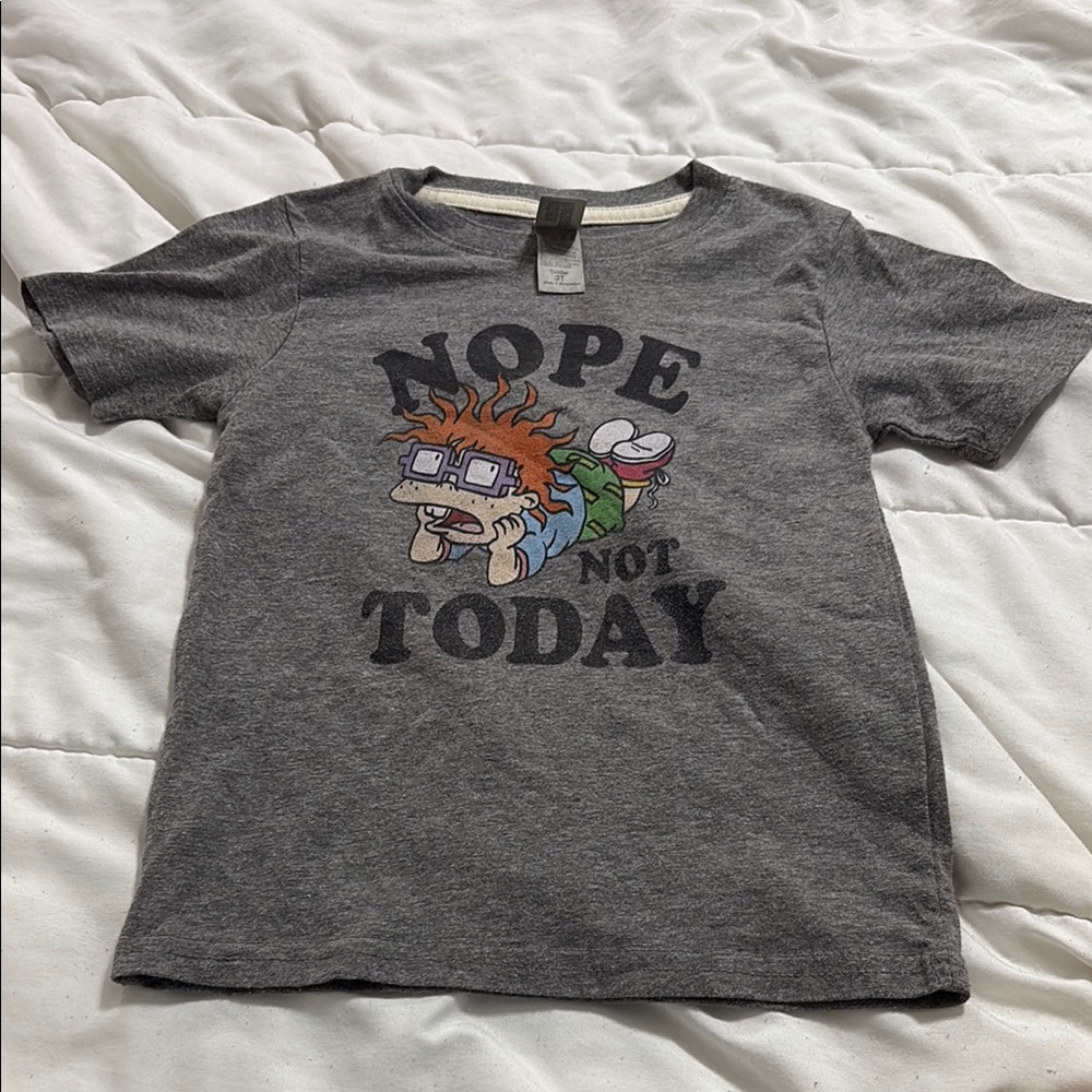 Gray Short Sleeve Tee with Graphic Design